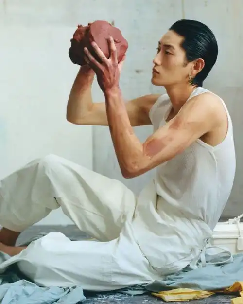 迪奥夏季男装系列以艺术美学致敬创想意趣