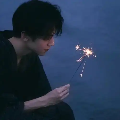 酷酷帅帅男生头像