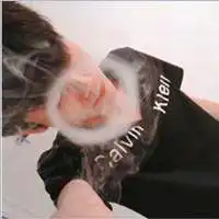 抽烟的样子很有型,很陶罪霸气男生颓废抽烟头像,烟这东西少抽