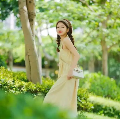 甜美系女生俏皮可爱的穿搭风格,小个子的女生穿出精致的美感