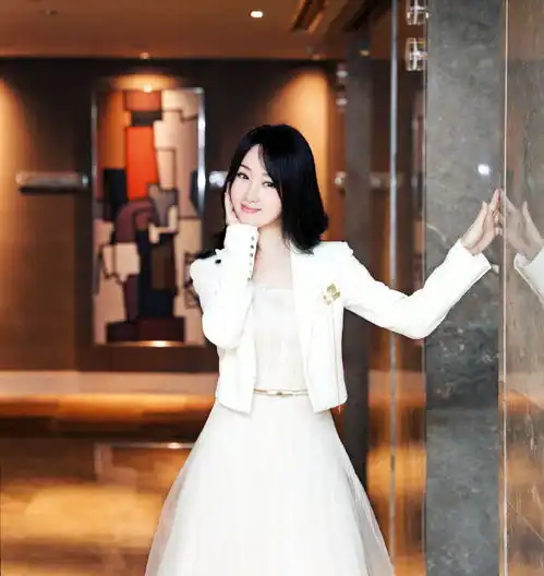 仙气飘飘女生头像紫色系