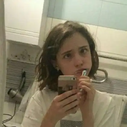 伤感欧美女头像悲伤都来自念念不忘