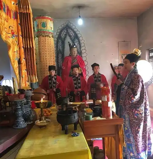 中国美女道士21岁出家当道士,25岁成住持,如今怎样了