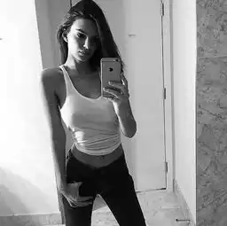 这个叫emily的女人,性感地让人咬牙切齿