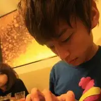 新生代潮人男女混合qq头像我在暮色中张望你是否点亮灯光2