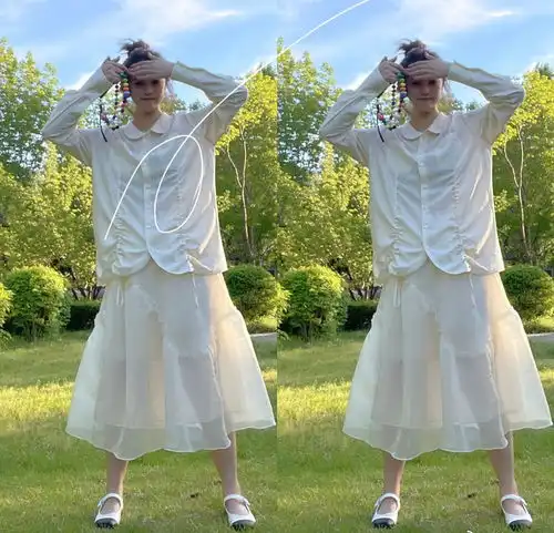 夏天穿搭不要太用力,试试温柔系穿搭,时髦减龄又很有女人味