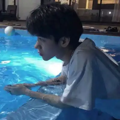 高清男头像蓝色系