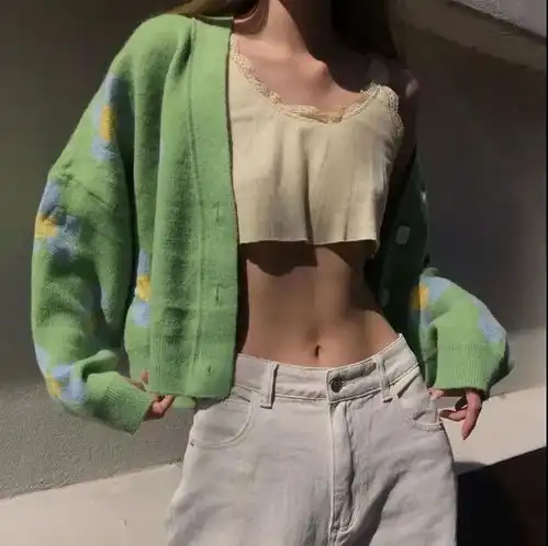 适合夏天的干净女生头像