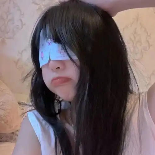 女生头像不要着急,好的总会压箱底