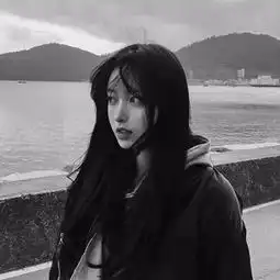 女生头像言不由衷