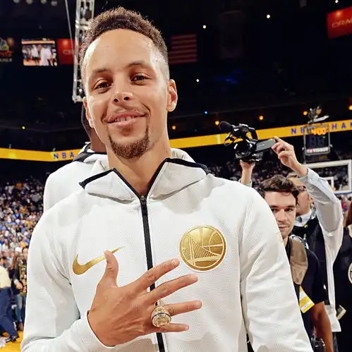 库里对篮球影响力最大美媒晒关键数据十年翻了1.7倍