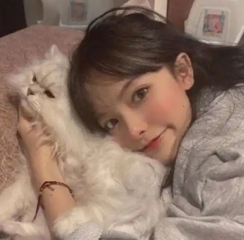 男生真吃醋,才会发这4字qq,丫头再不哄当心变成别人家小奶狗