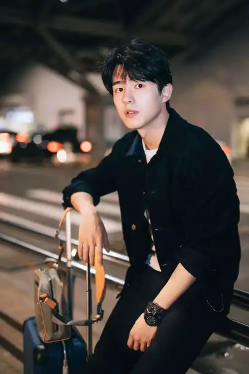 刘昊然,章子怡,张子枫,吴倩举重妖精金福珠,陆毅