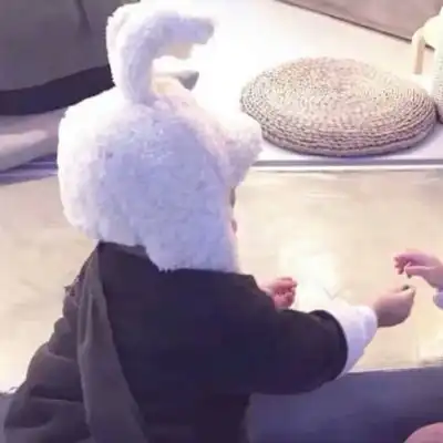 隔壁家小孩吃饱了情侣头像