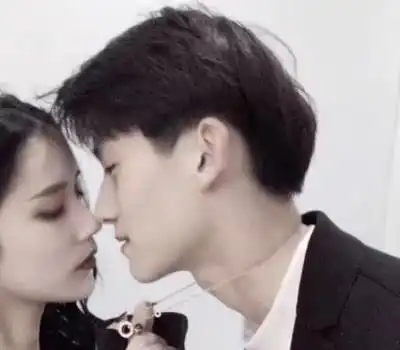 临睡前聊天,男生发晚安,别回嗯,3回复让他想你一整晚