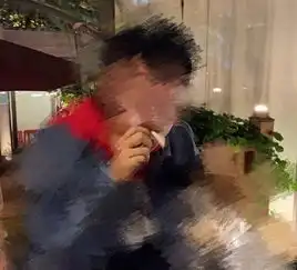 太狠了江疏影直接在微博挂出抽烟男同事,网友公开处刑