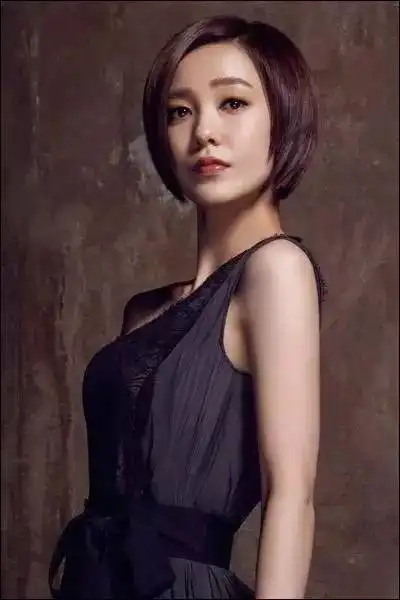 爱美的潮人都喜欢这个发型