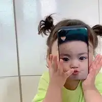 鼓嘴头像动漫女生鼓嘴可爱头像