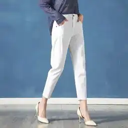 新式牛仔裤一出,小脚裤没人穿了,显瘦又遮肉