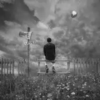 伤感黑白孤单背影男生头像,寂寞的时候总是一个人,伤心时只有自己