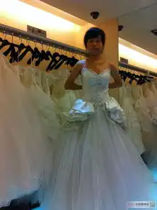 1.套系因为新娘是外地的,准备留给娘家一本相册所以我们跟...纽约纽约时尚婚纱摄影