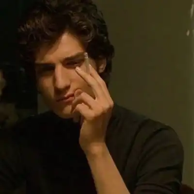 感谢你是亲过我的人,欧美情侣头像两张一对