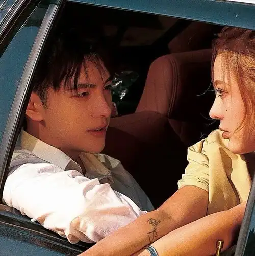 人类高质感情头你在身边在你身边