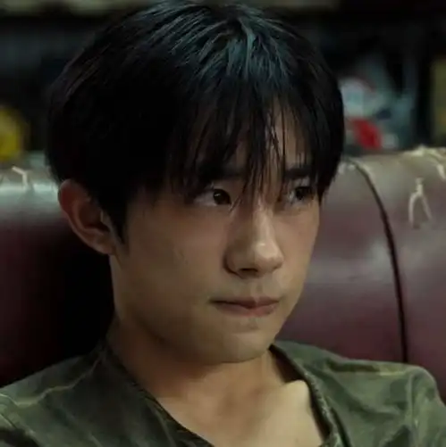 曾被要求滚出tfboys,现成百亿先生,易烊千玺成三人中最厉害