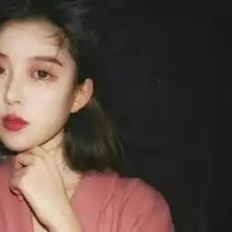 禁欲系女性头像网红脸