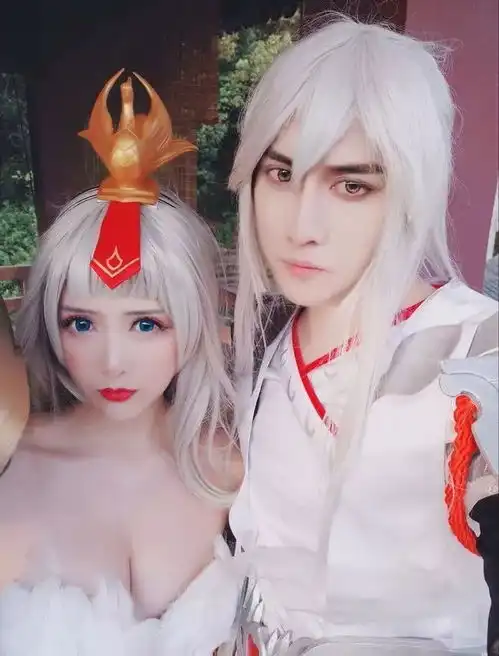 王者荣耀王昭君凤求于飞cos,一个可爱的自拍