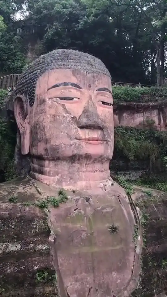 高清晰拍摄乐山大佛