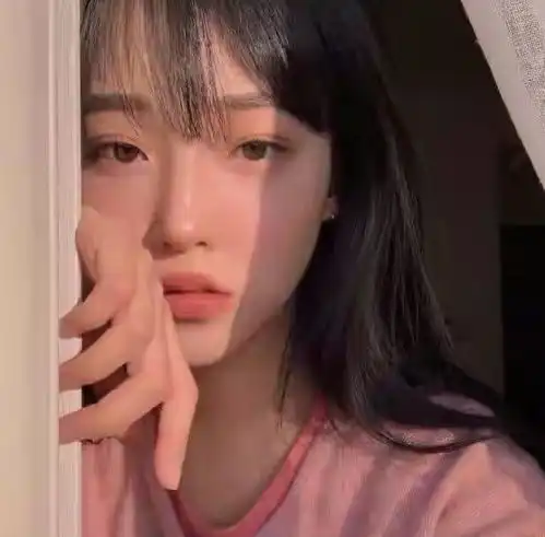 两性关系和女生聊天时,用这些话代替晚安,她会更喜欢