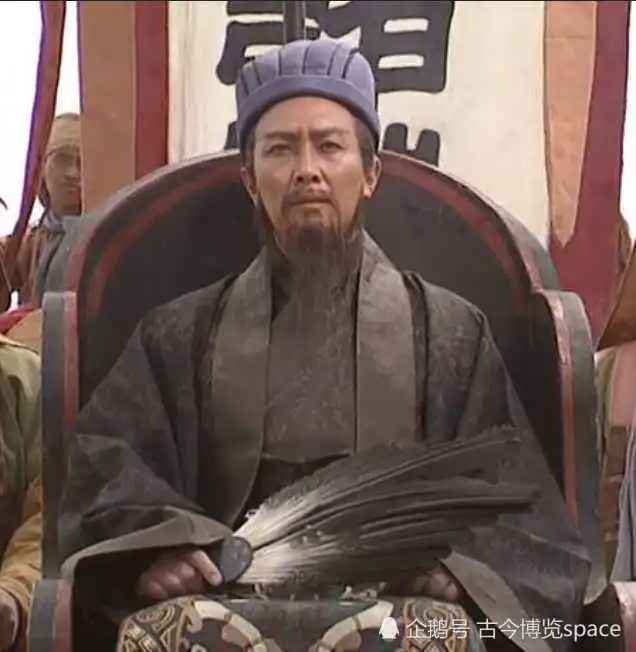 三国演义里诸葛亮是神一样的人物,历史中他是个什么样的人呢