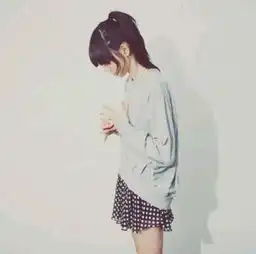 清冷系女生头像不露脸跪