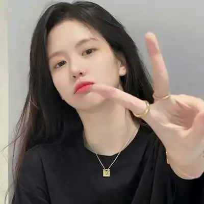 性感露肩女生头像,性感女生锁骨露肩头像大全