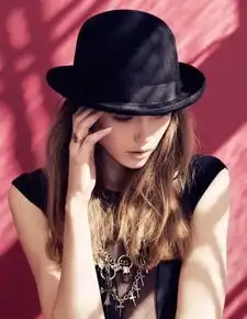 世上的女人只有两种,一是幸福的一是坚强的来自玥元儿的图片分享堆糖网