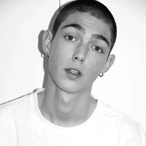 一批个性微信头像