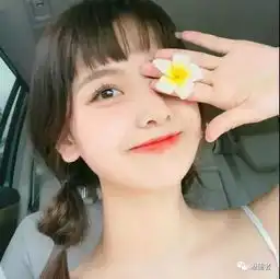 韩系长相的女生壁纸qq头