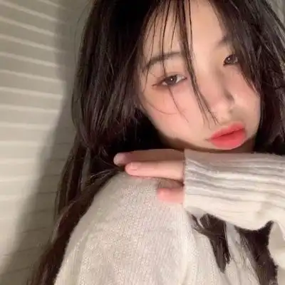 高中生女生头像动漫苏有