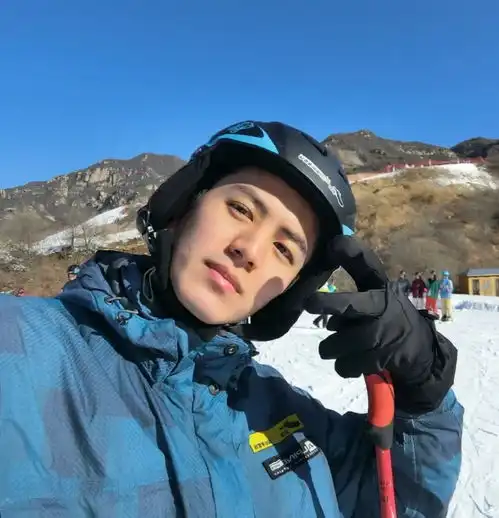 大长腿,六块腹肌,帅到出圈的禁欲系男神,时而温柔时而霸气