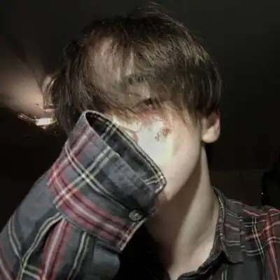 姜辞优质男头能让你闭口不谈的那个人一定伤你很深吧.