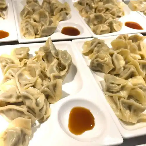 33张照片,全校人的快乐