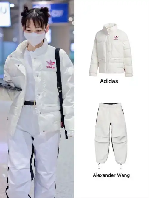 段奥娟也是个萌系少女,一套白色穿搭好清新,扎丸子头可爱