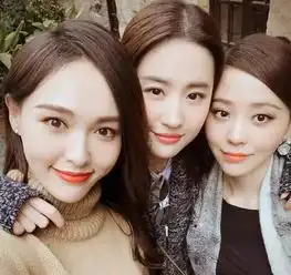 黑色系闺蜜头像二人一人