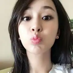 嘟嘴卖萌头像女生卡通关