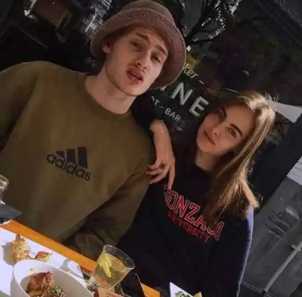 情侣服装搭配七夕情侣出门炸虐街狗指南