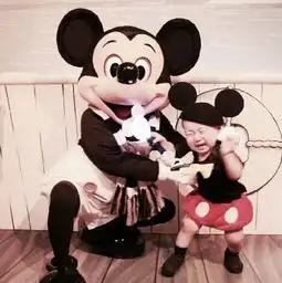 日本妈妈把孩子装扮成各种迪士尼人物