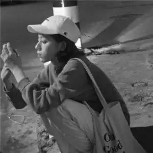 2018最伤感的微信头像,全部是伤感系黑白的