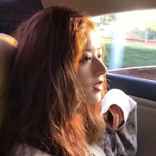 伤感头像女生孤独绝望动