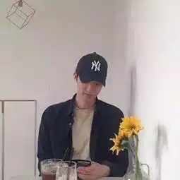 情侣头像禁欲系真人身材